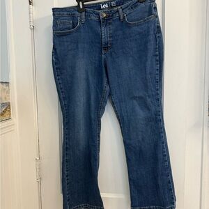 J44 Lee Women's Classic Straight Leg Blue Jeans